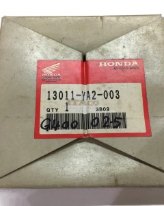 Made in Japan OEM Genuine 13011-YA2-003 O/S 0.25 for Honda G400 GV400 HT3810 E3500 E4500 EB4000 EMS4000 ES 4000 3500 EV4000 Piston Ring Rings Set Lawnmower Trimmer Engine